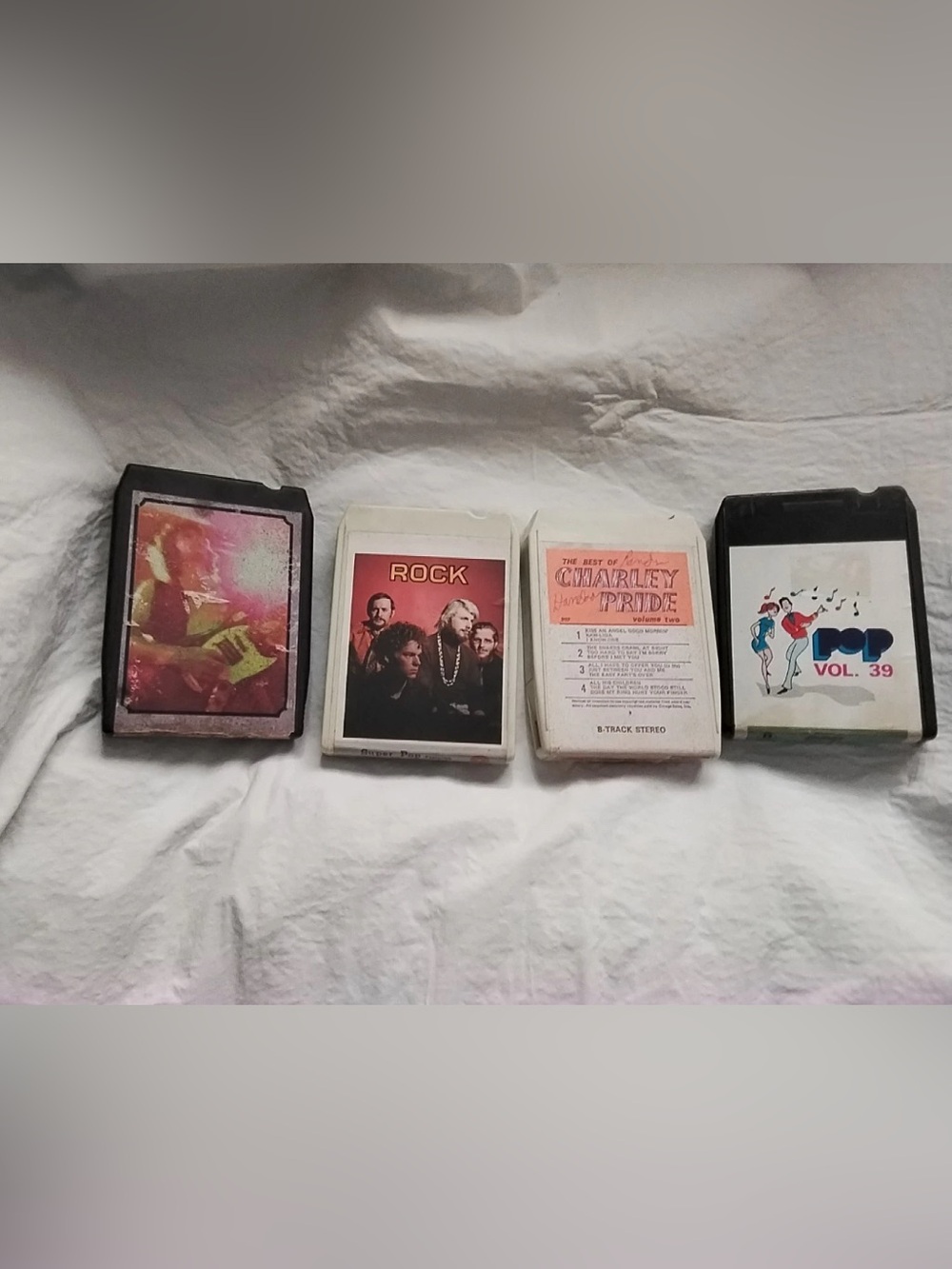 Vintage 8-Track Music Cartridge Set - Assorted Colors
